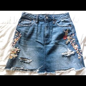 Abercrombie & Fitch embroidered denim skirt